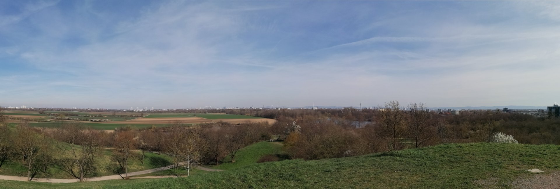 Ausblick auf unsere Gemeinden vom Michaelsberg im Maudacher Bruch